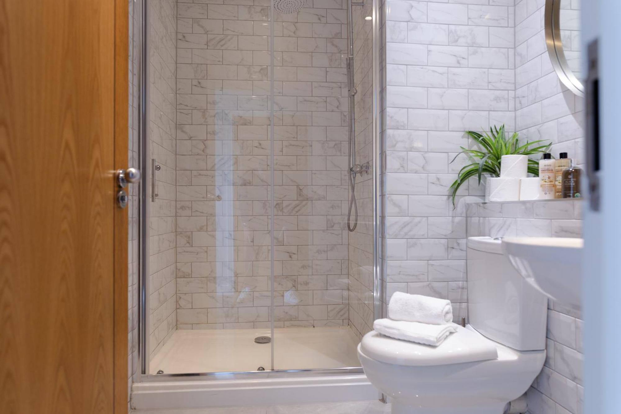 Luxury Cardiff City Centre Apartments Kültér fotó